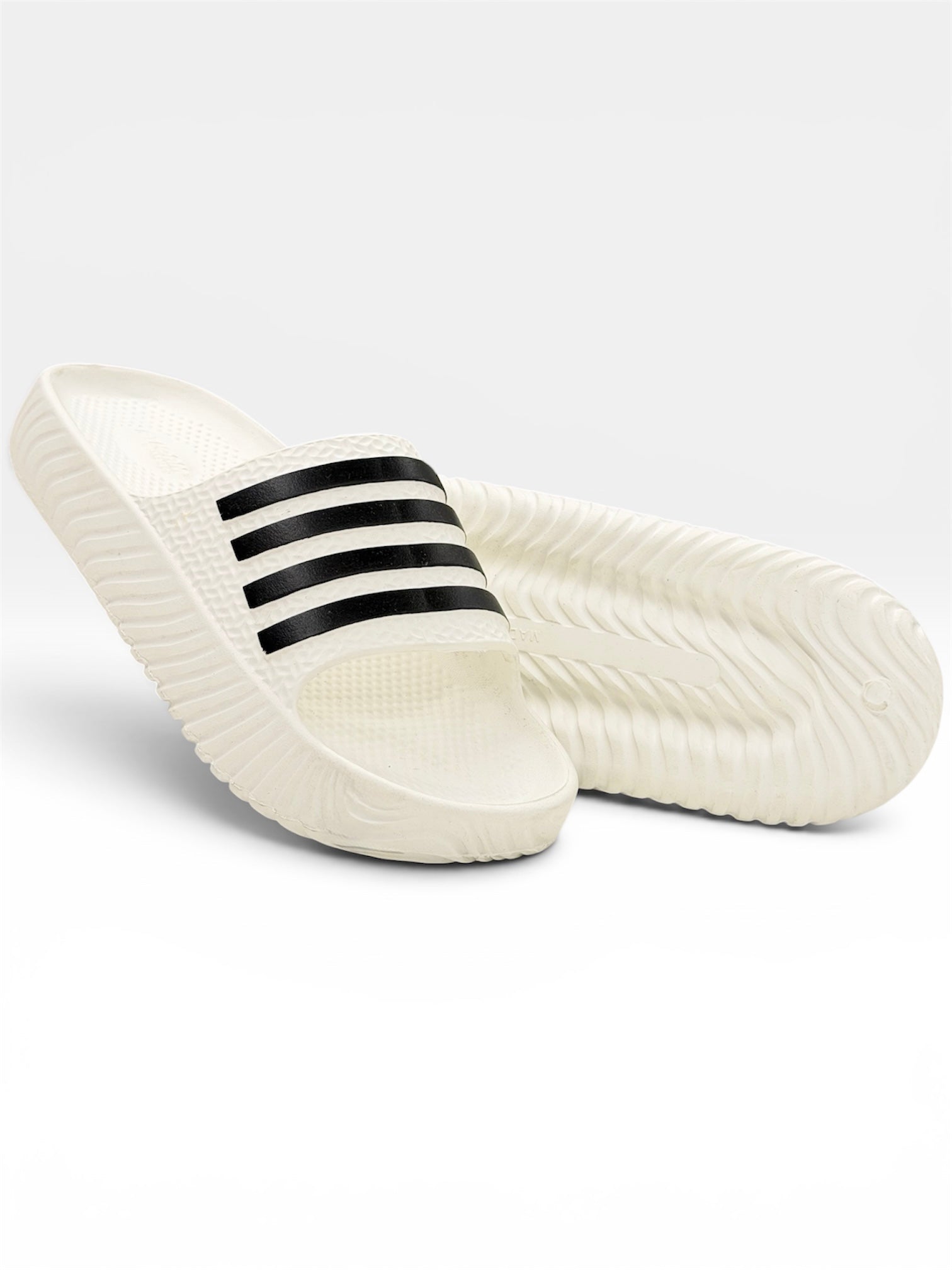QTFOAM SLIDERS WHITE FOR MENS