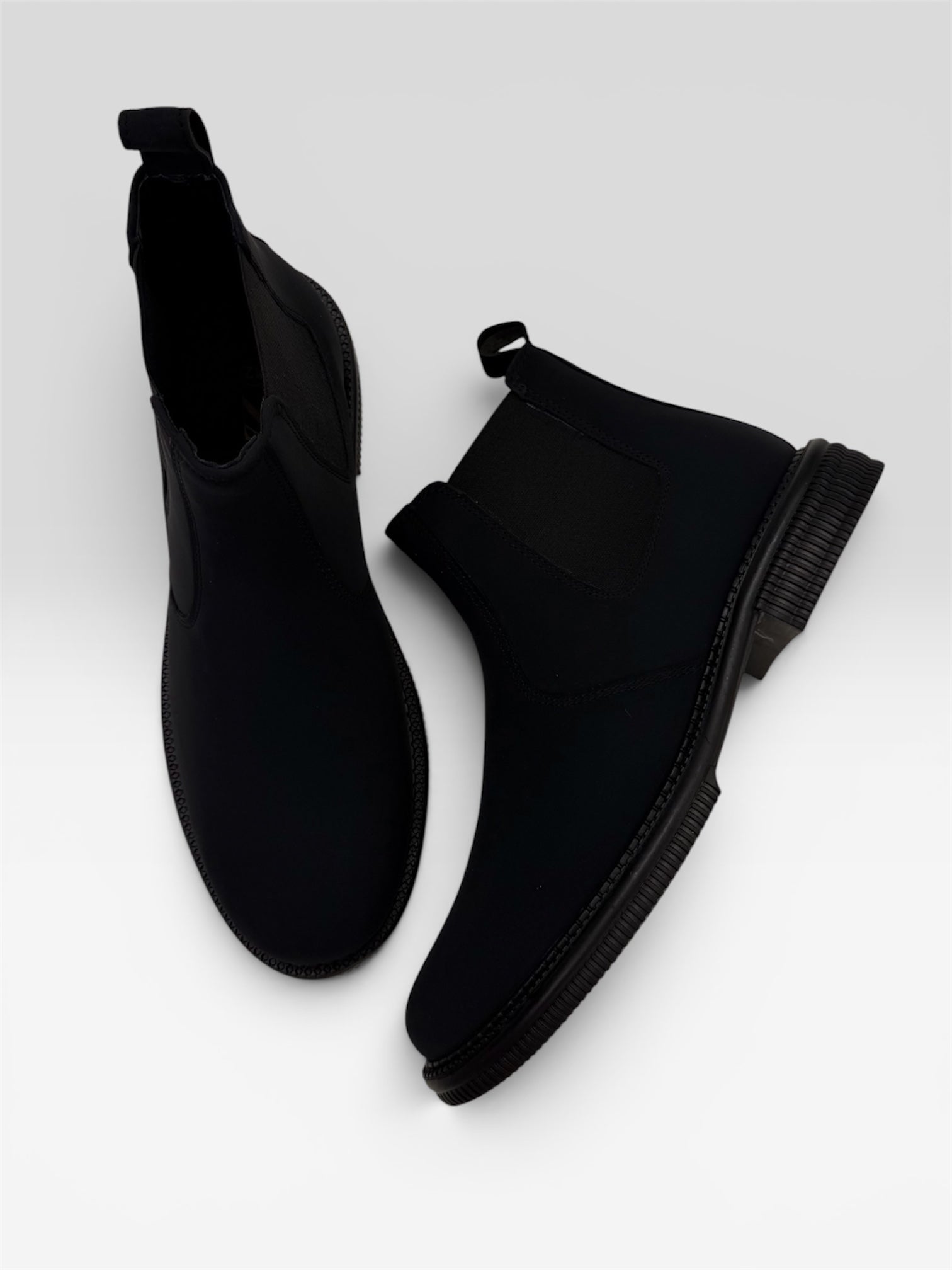 BLACK CHELSEA BOOTS FOR MENS