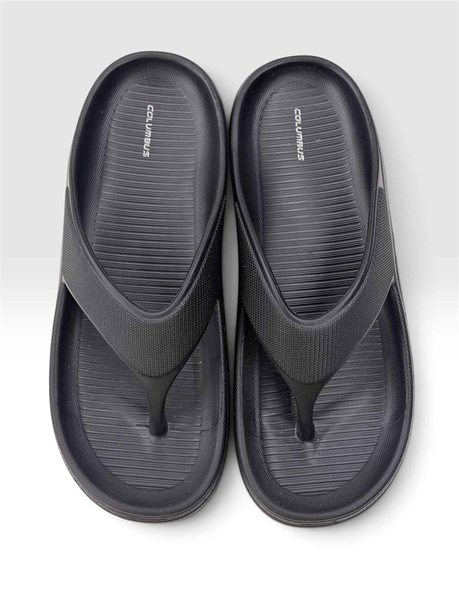 MASSAGER BLACK SLIPPERS
