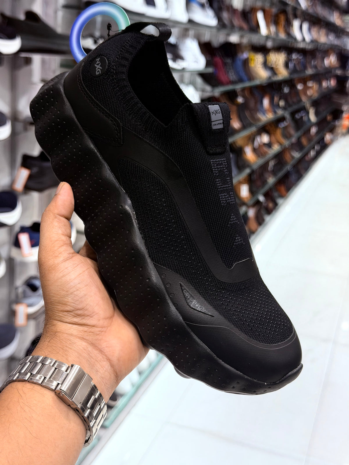 COLUMBUS POD GRIP SHOE - BLACK